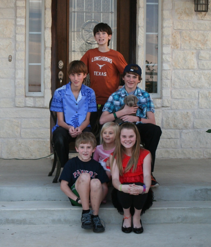 2012/12(December)/Christmas/Eve/800x600_2012-12-24-Christmas-014-Chance-Dax-Ian-Sydney-Vale-Kyla-Summit-GOOD.jpg