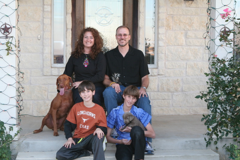 2012/12(December)/Christmas/Eve/800x600_2012-12-24-Christmas-023-Bevo-Suzi-Dax-Travis-Chance-Summit.JPG