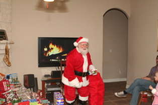 2012-12-24-Christmas-050-Santa.JPG