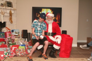 2012-12-24-Christmas-067-Santa-Vale-iPhone6s.JPG