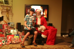 2012-12-24-Christmas-067-Santa-Vale-iPhone7s.JPG