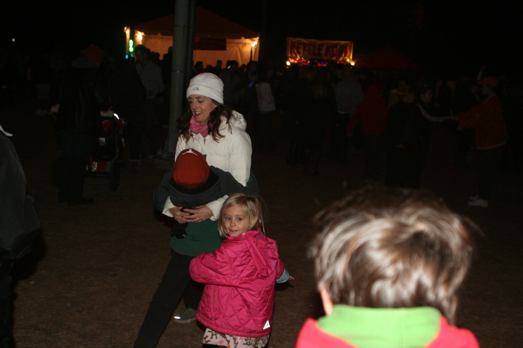2012-12-22-Trail-of-Lights-09-Heather-Ian-Sydney.JPG