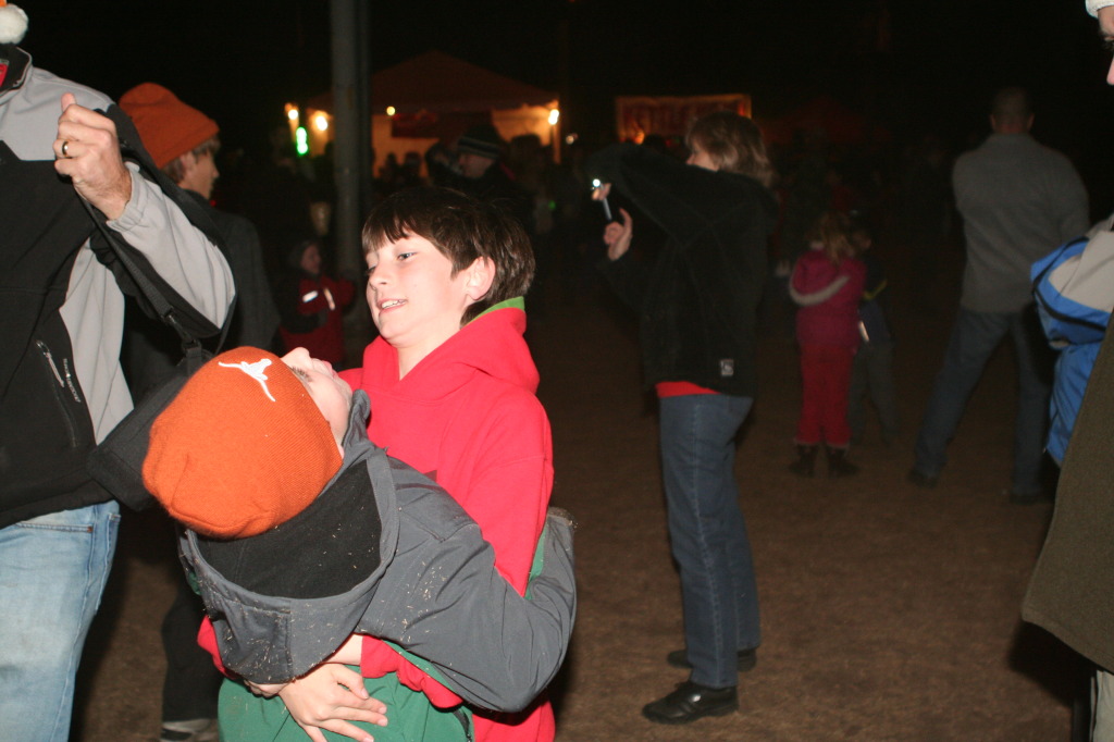 2012/12(December)/Christmas/Trail-of-Lights/1024x768_2012-12-22-Trail-of-Lights-19-Dax-Ian.JPG