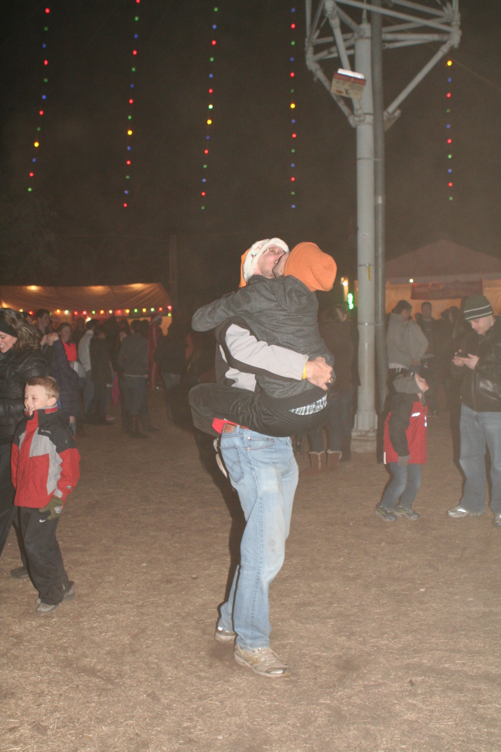 2012/12(December)/Christmas/Trail-of-Lights/1024x768_2012-12-22-Trail-of-Lights-29-Travis-Chance.JPG