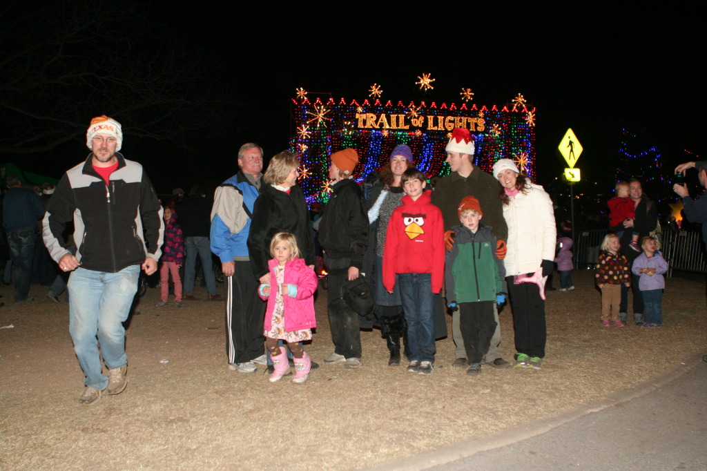 2012-12-22-Trail-of-Lights-39-Jim-Janeen-Travis-Sydney-Chance-Suzi-Dax-Josh-Ian-Heather.JPG