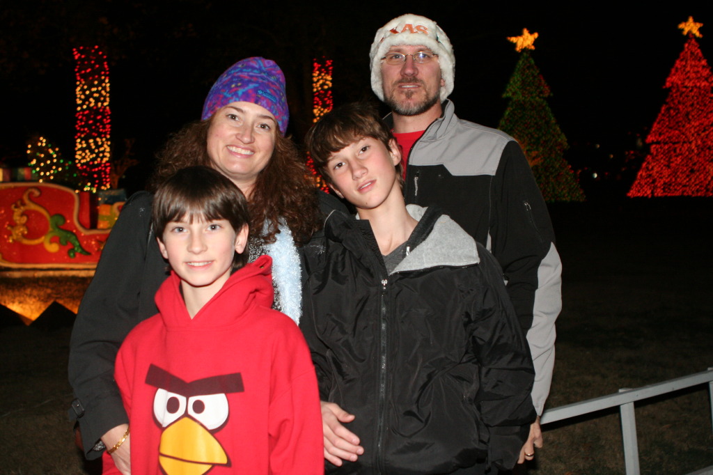 2012-12-22-Trail-of-Lights-55-Dax-Suzi-Chance-Travis-GOOD.JPG
