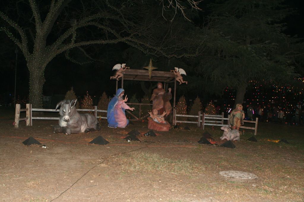 2012/12(December)/Christmas/Trail-of-Lights/1024x768_2012-12-22-Trail-of-Lights-69.JPG