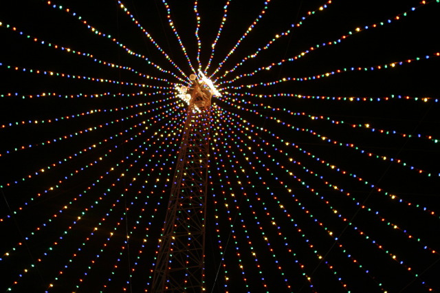 2012/12(December)/Christmas/Trail-of-Lights/640x480_2012-12-22-Trail-of-Lights-33.JPG