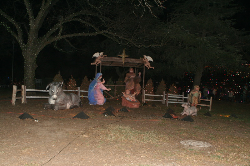 2012/12(December)/Christmas/Trail-of-Lights/800x600_2012-12-22-Trail-of-Lights-69.JPG