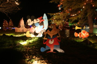 2012-12-22-Trail-of-Lights-59.JPG