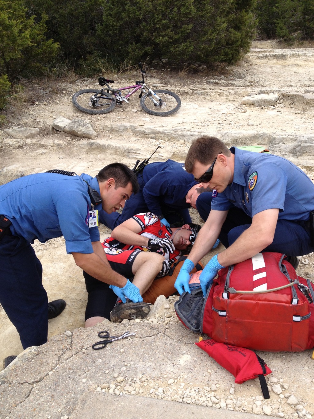 2013/01(January)/Troop214-Barton-Creek-hike/1024x768_2013-01-27-Practice-Hike-Barton-Springs-Trail-assisting-hurt-biker-1.JPG