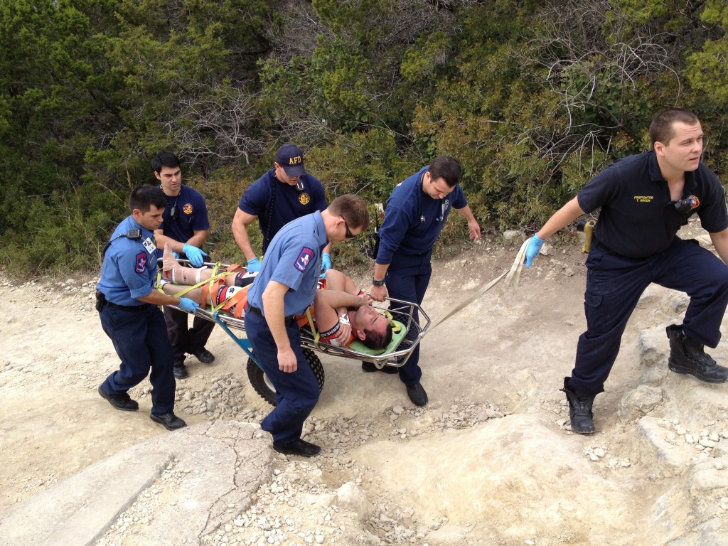 2013/01(January)/Troop214-Barton-Creek-hike/1024x768_2013-01-27-Practice-Hike-Barton-Springs-Trail-assisting-hurt-biker-13.JPG