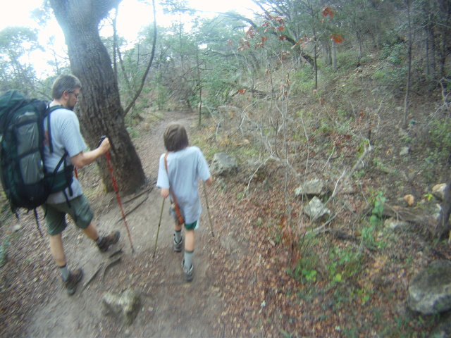 2013/01(January)/Troop214-Barton-Creek-hike/640x480_2013-01-12-Practice-Hike-Barton-Springs-Trail-03-Matt-Jack.JPG