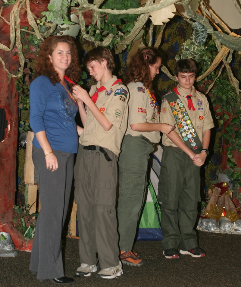 2013/01(January)/Troop214-Court-of-Honor/800x600_2013-01-28-Troop214-Court-of-Honor-45-Suzi-Chance.JPG
