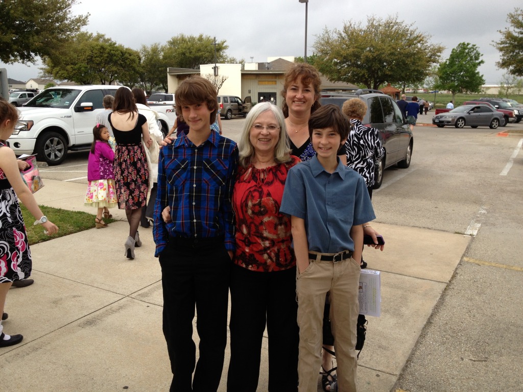 2013-03-31-Easter-48--Chance-Susana-Suzi-Dax-church.JPG