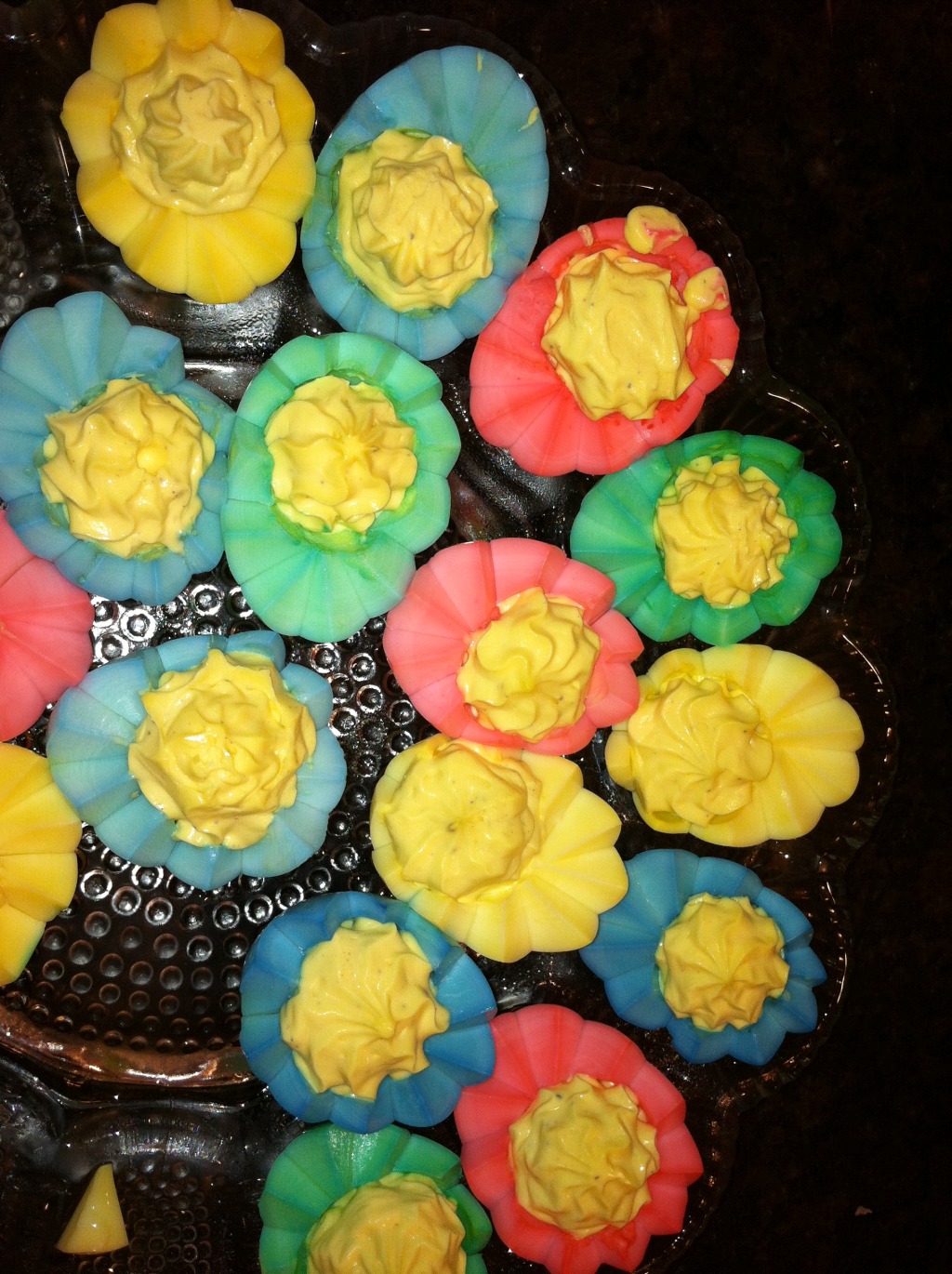2013/03(March)/Easter/1024x768_2013-03-31-Easter-52-Deviled-Eggs.JPG