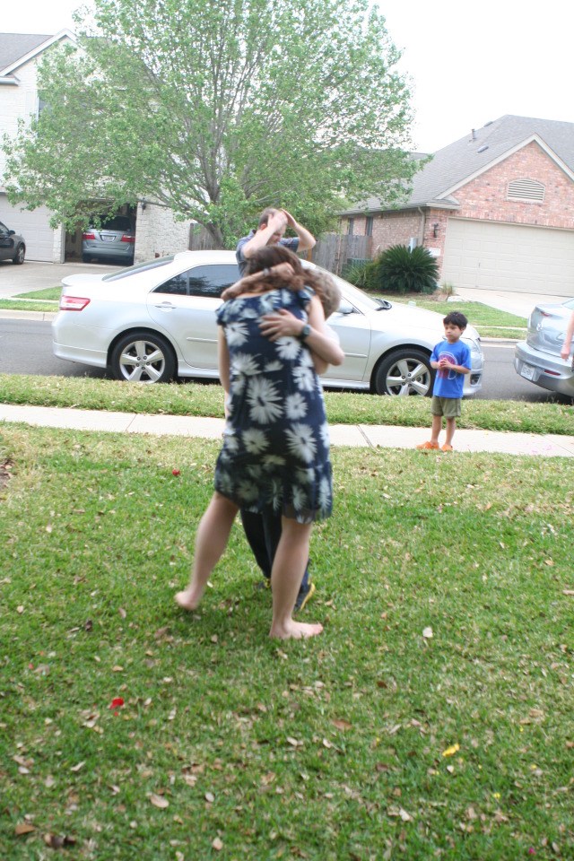 2013/03(March)/Easter/640x480_2013-03-31-Easter-34-Heather-Ian.JPG