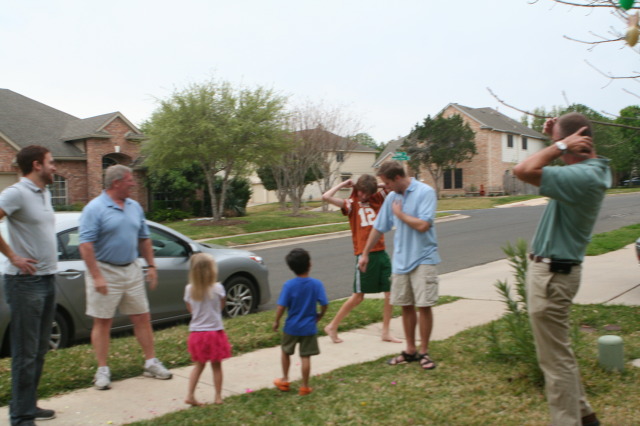 2013/03(March)/Easter/640x480_2013-03-31-Easter-43-Jim-Chance-Josh-Travis-Mark-Sydney.JPG