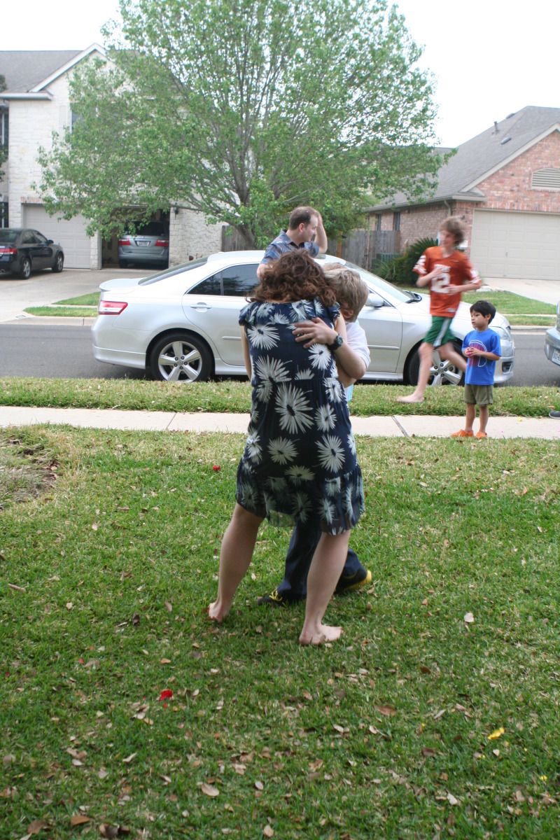 2013/03(March)/Easter/800x600_2013-03-31-Easter-35-Heather-Ian.JPG