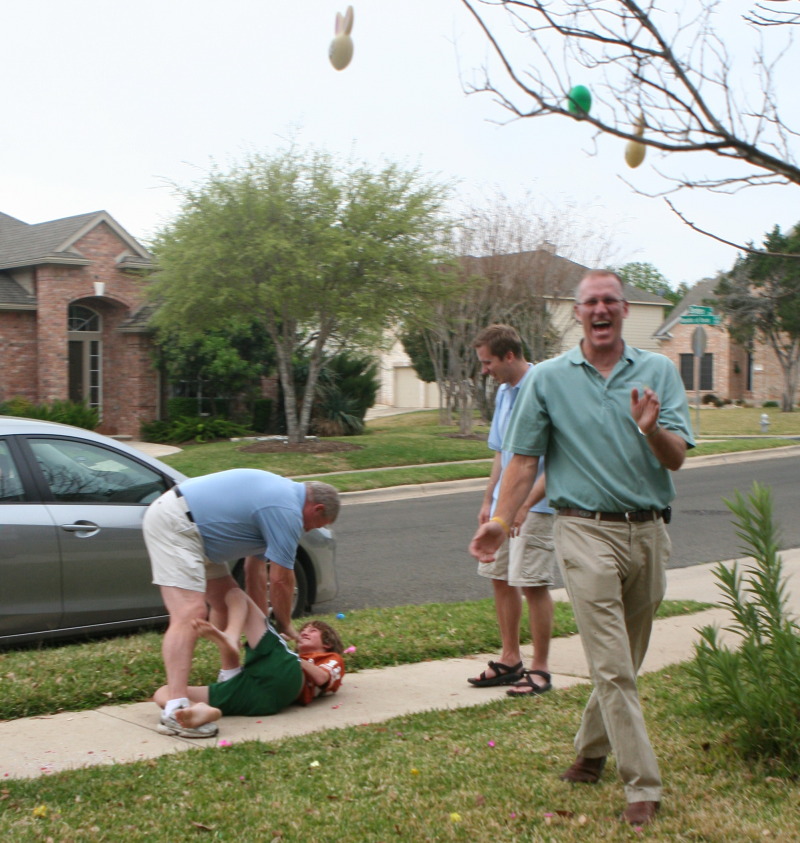 2013/03(March)/Easter/800x600_2013-03-31-Easter-42-Jim-Chance-Josh-Travis.JPG