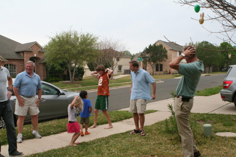 2013/03(March)/Easter/800x600_2013-03-31-Easter-45-Jim-Chance-Josh-Travis-Mark-Sydney.JPG