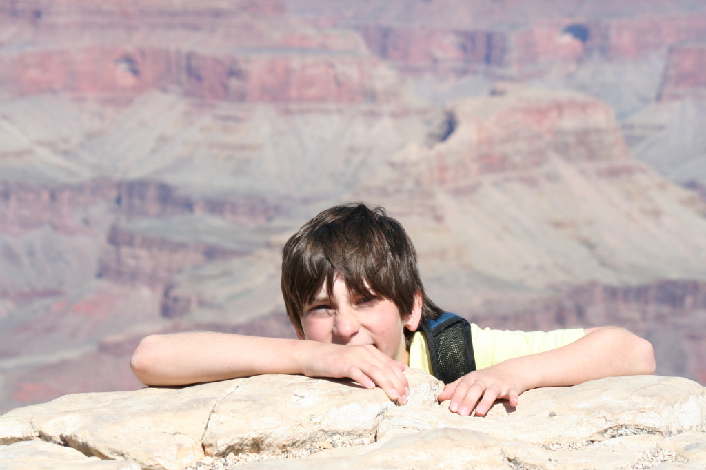 2013/03(March)/Grand-Canyon/Top200/1024x768_2013-03-13-Grand-Canyon-10-Dax-falling-GOOD.JPG