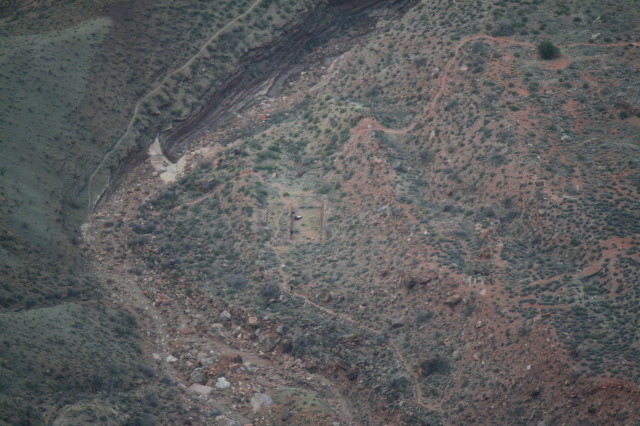 2013/03(March)/Grand-Canyon/Top200/640x480_2013-03-14-Grand-Canyon-03-Hermits-Rest-old-structure.JPG