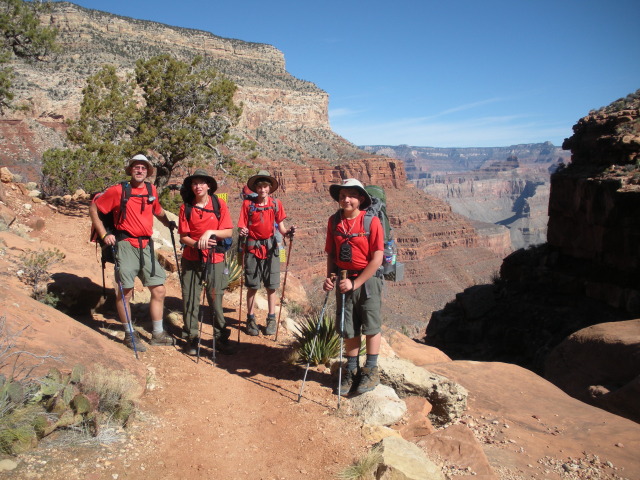 2013/03(March)/Grand-Canyon/Top200/640x480_2013-03-14-Grand-Canyon-12-Hermits-Rest-Travis-Chance-Nathan-Lance.JPG