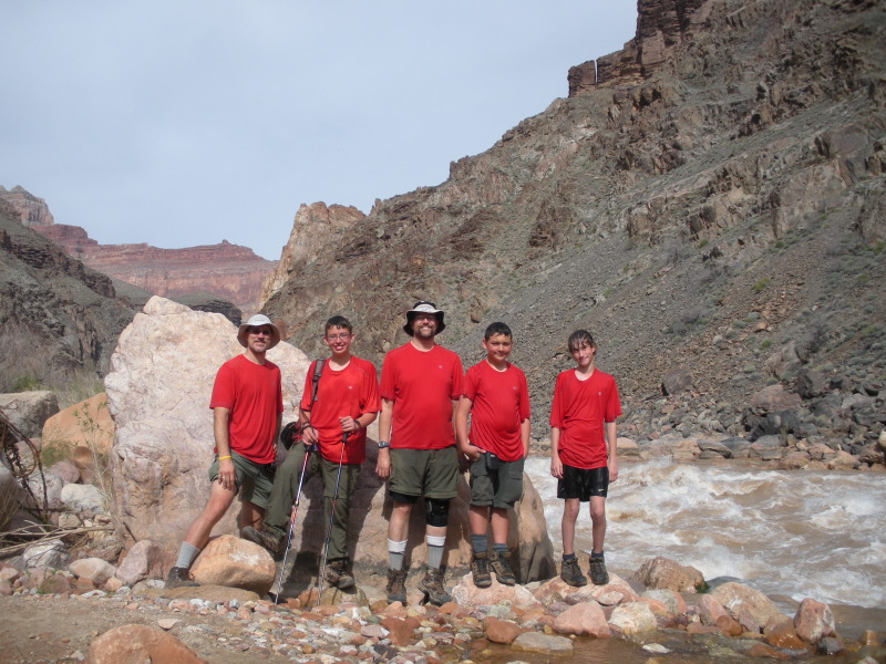 2013/03(March)/Grand-Canyon/Top200/800x600_2013-03-15-Grand-Canyon-12-Monument-Travis-Nathan-Matt-Lance-Chance-GOOD.JPG