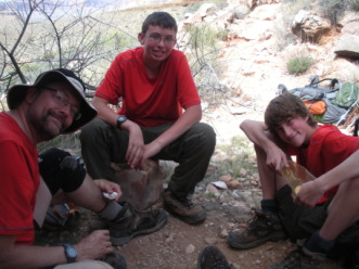 2013-03-15-Grand-Canyon-19-Monument-Matt-Nathan-Chance.JPG