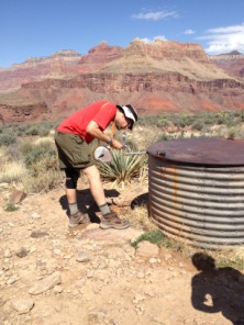 2013-03-16-Grand-Canyon-023-Indian-Gardens-Matt-water-fountain.JPG
