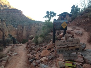 2013-03-17-Grand-Canyon-003-RIM-3mile-house.JPG