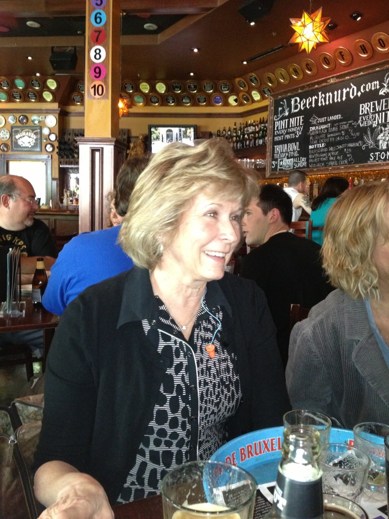 2013/03(March)/Janeen-Flying-Saucer-Plate-Party/2013-03-30-Janeen-Flying-Saucer-plate-party-1.JPG