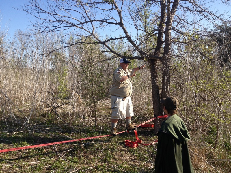 2013/03(March)/Troop214-Camp-Gassett/800x600_2013-03-24-Troop214-Camp-Gassett-09-Slackline-Allen.JPG