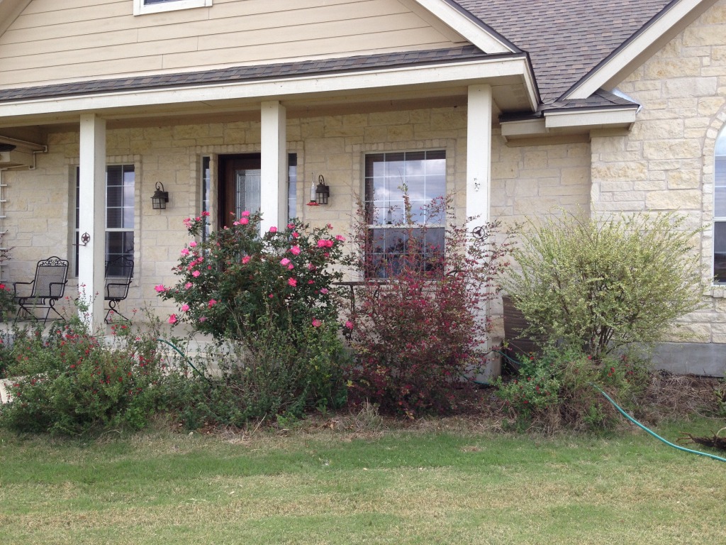2013/03(March)/Yard-Work/1024x768_2013-03-29-Yard-Work-12.JPG