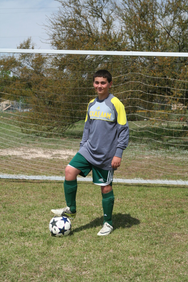 2013/04(April)/Soccer-Final-Crew-game/640x480_2013-04-13-Soccer-Final-Crew-36-CJ.JPG