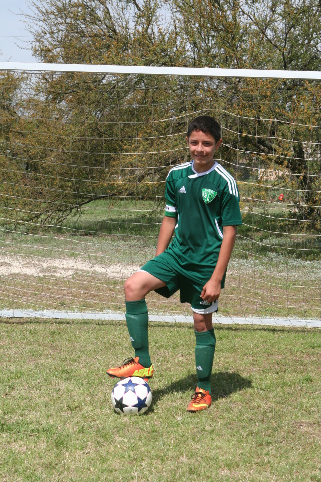 2013/04(April)/Soccer-Final-Crew-game/Other-Players/640x480_2013-04-13-Soccer-Final-Crew-24.JPG