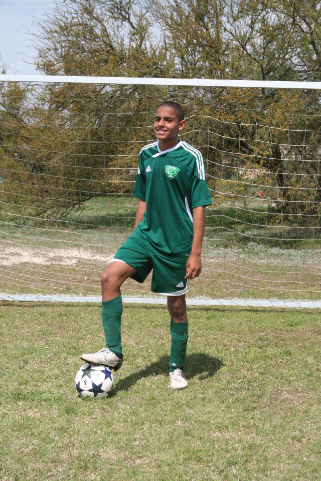 2013/04(April)/Soccer-Final-Crew-game/Other-Players/640x480_2013-04-13-Soccer-Final-Crew-33.JPG