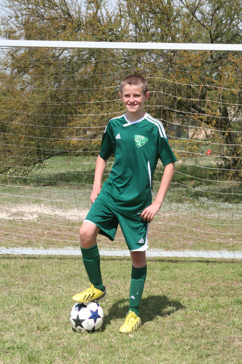 2013/04(April)/Soccer-Final-Crew-game/Other-Players/800x600_2013-04-13-Soccer-Final-Crew-16.JPG