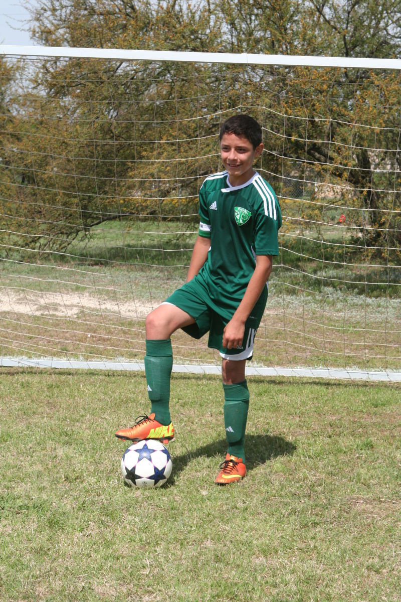 2013/04(April)/Soccer-Final-Crew-game/Other-Players/800x600_2013-04-13-Soccer-Final-Crew-25.JPG