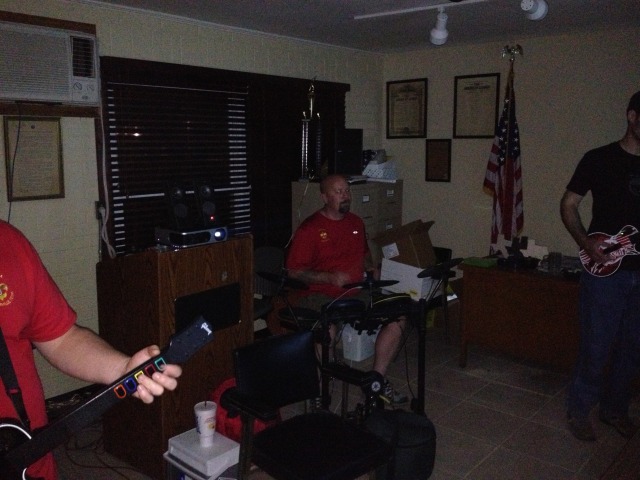 2013/04(April)/Troop214-Lock-in-and-Misc/640x480_2013-04-19-Troop214-Lockin-06-Scot-playing-drums.JPG