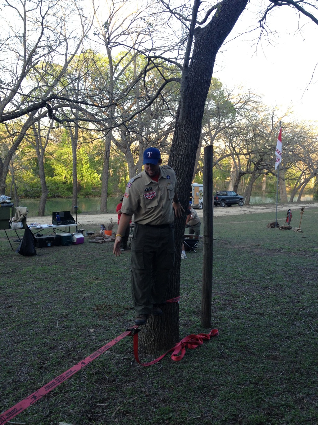 2013/04(April)/Troop214-Shoot-o-ree/1024x768_2013-04-06-Troop214-Shoot-o-ree-22-slackline-MattW.JPG