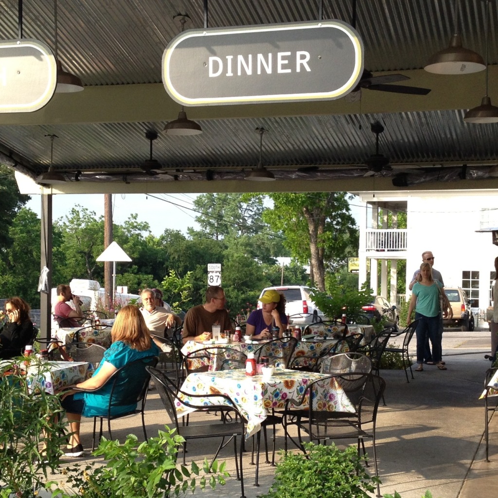 2013-05-19-Austin-to-Fredricksburgh-bike-ride-01-Travis-Suzi-Breakfast.JPG