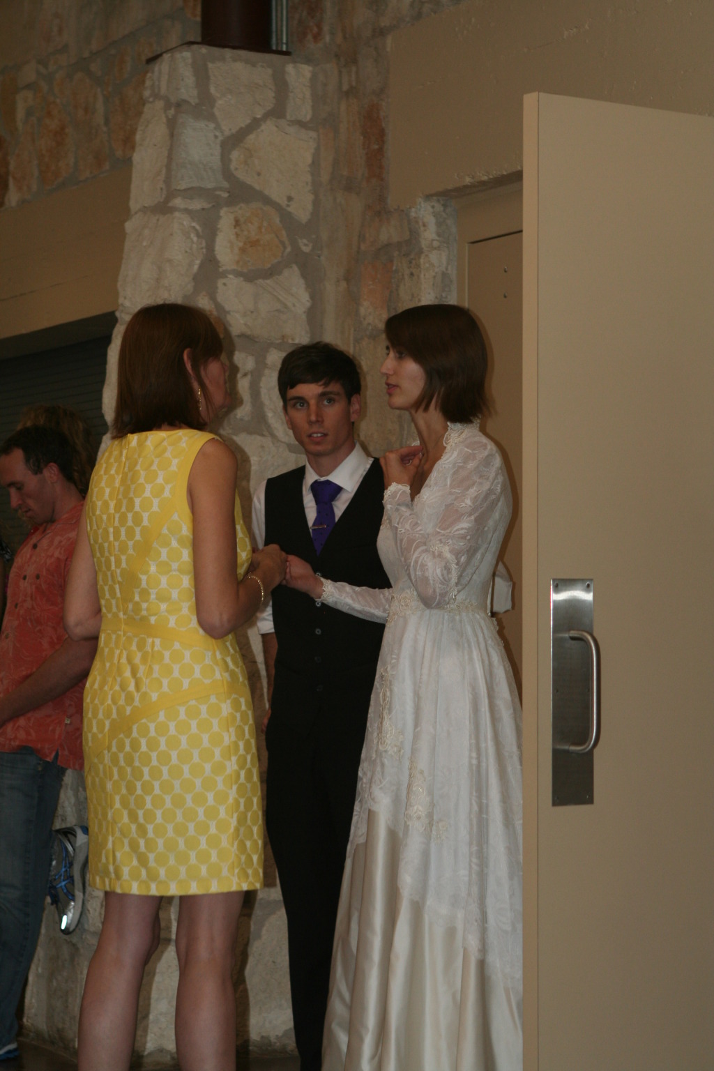 2013/05(May)/Courtney-Wedding-Reception/1024x768_2013-05-12-Courtney-Stephen-wedding-reception-03.JPG