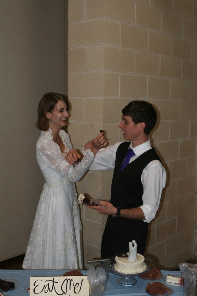 2013/05(May)/Courtney-Wedding-Reception/640x480_2013-05-12-Courtney-Stephen-wedding-reception-09.JPG