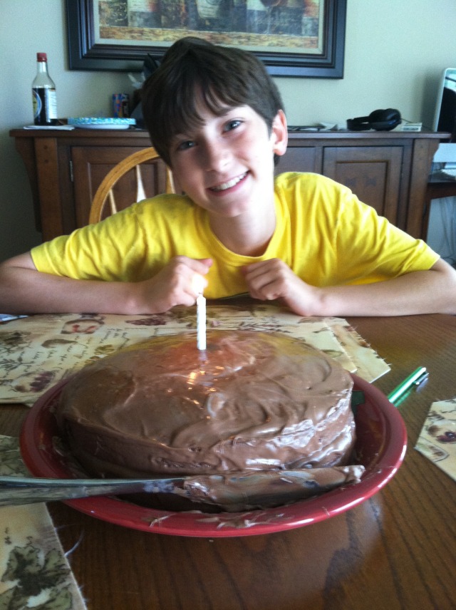 2013/05(May)/Dax-Birthday/640x480_2013-06-02-Dax-Birthday-1-cake.JPG