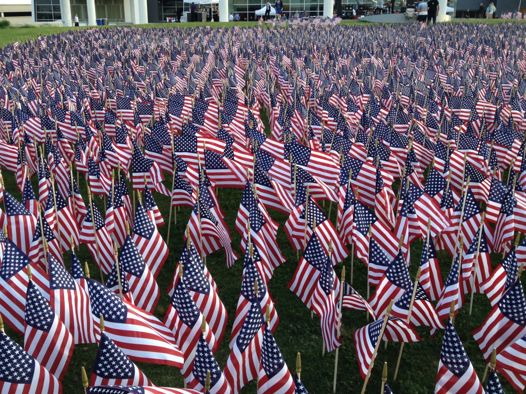 2013/05(May)/EFH-Memorial-Day-end-of-session-party/1024x768_2013-05-27-EFH-Memorial-Day-6-flags.JPG