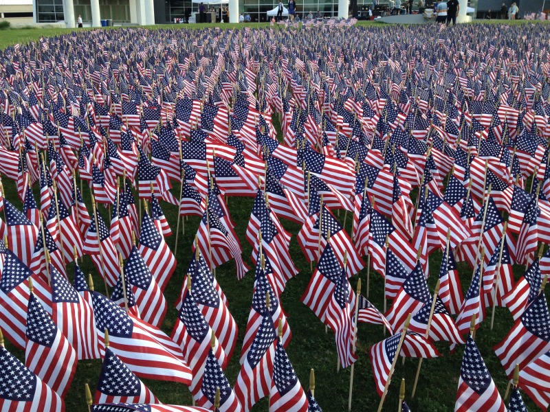 2013/05(May)/EFH-Memorial-Day-end-of-session-party/800x600_2013-05-27-EFH-Memorial-Day-6-flags.JPG