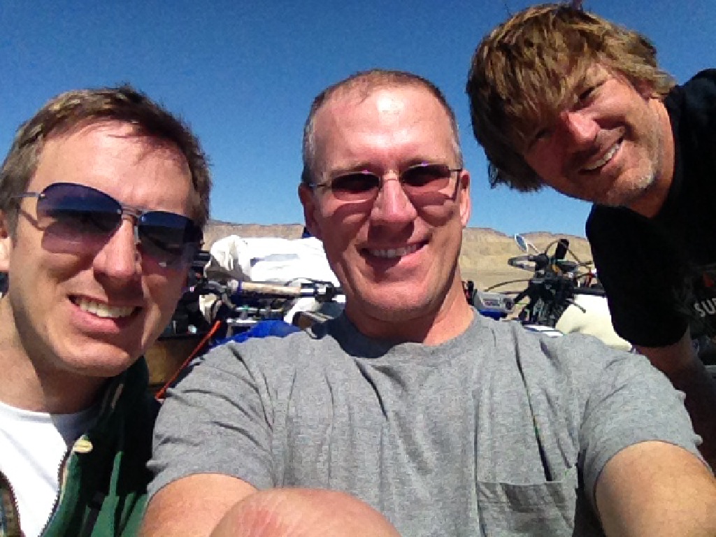 2013/05(May)/Moab/1024x768_2013-05-02-Moab-03-Josh-Travis-Justin-GOOD.JPG