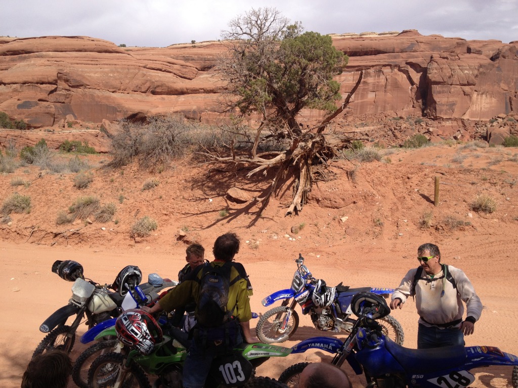 2013/05(May)/Moab/1024x768_2013-05-04-Moab-28-Bert-Rover-Carmine.JPG